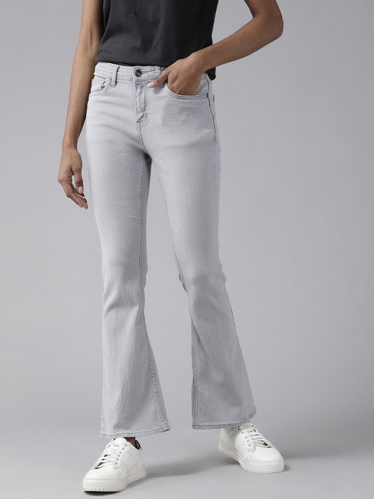 Roadster The Lifestyle Co Women Light Blue Flared High-Rise Stretchable Jeans
