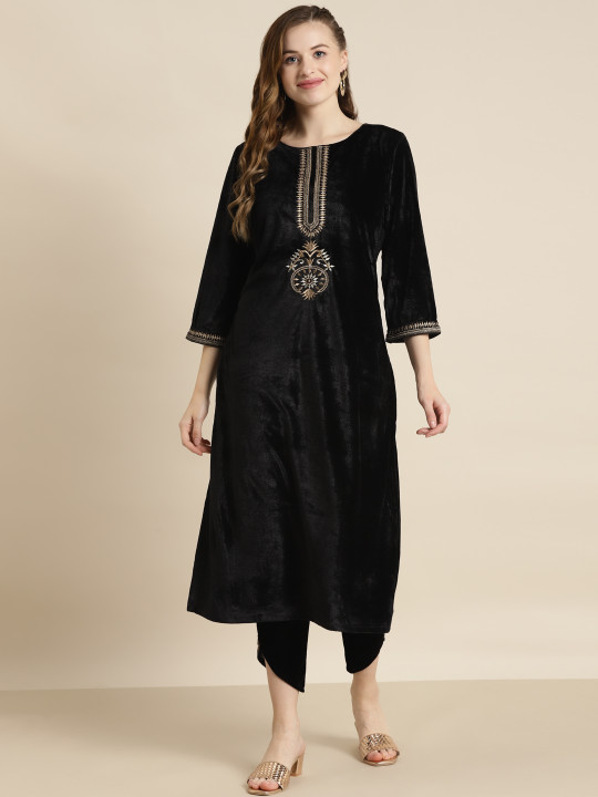Shae by SASSAFRAS Women Black & Gold-Toned Ethnic Motifs Embroidered Velvet Kurta