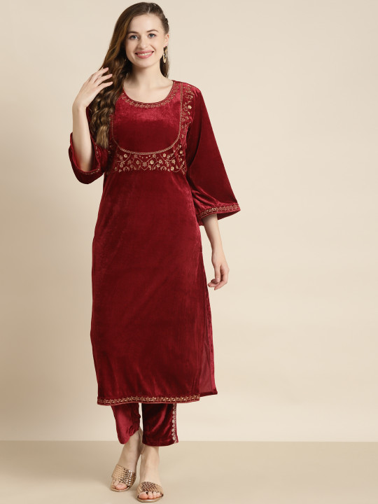 Shae by SASSAFRAS Women Maroon Velvet Kurta
