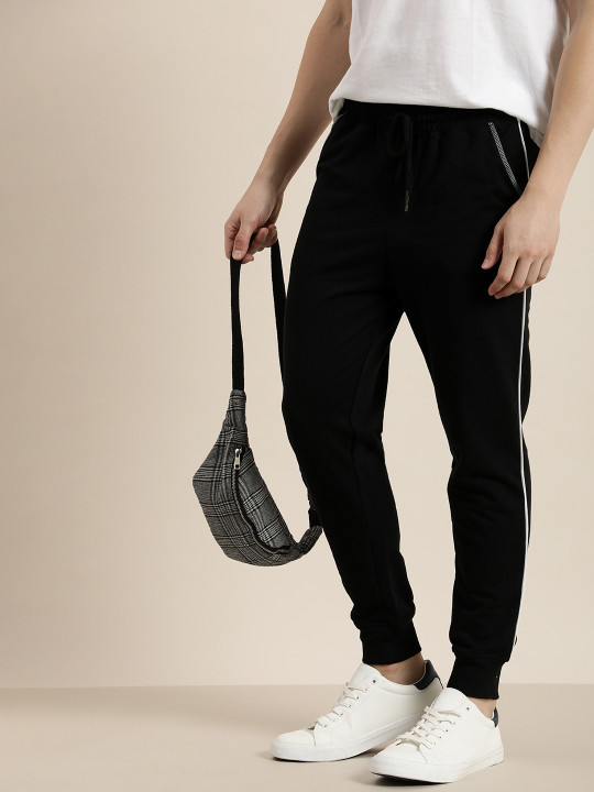 Invictus Indoor Men Solid Mid-Rise Regular Joggers With Side Stripes