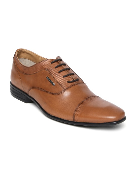 Men Tan Brown Textured Leather Derbys 6