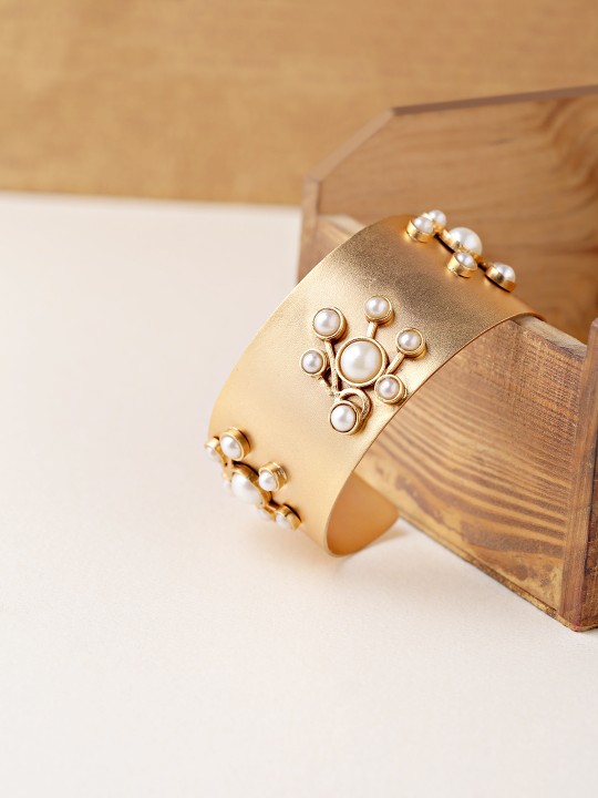 Gold-Plated Moon Shine Handcrafted Synthetic Pearl Cuff Bracelet