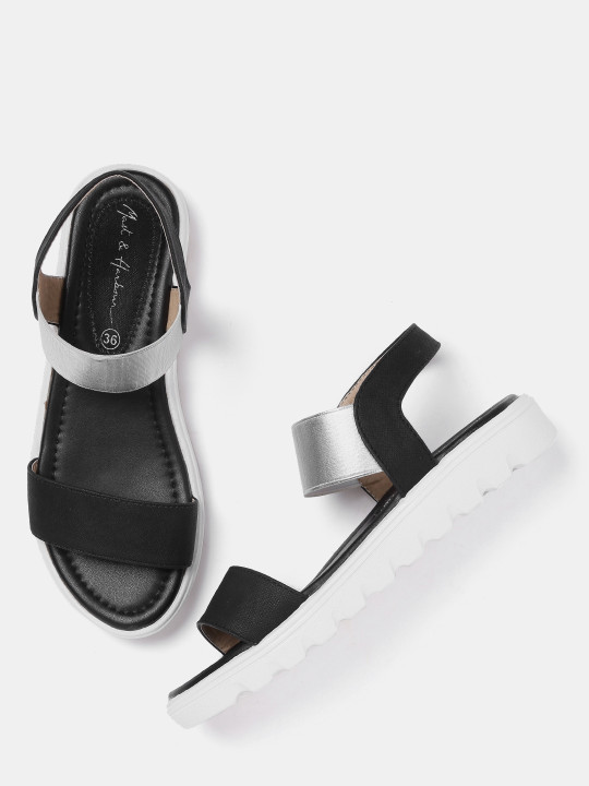 Mast & Harbour Women Black & Silver-Toned Flats