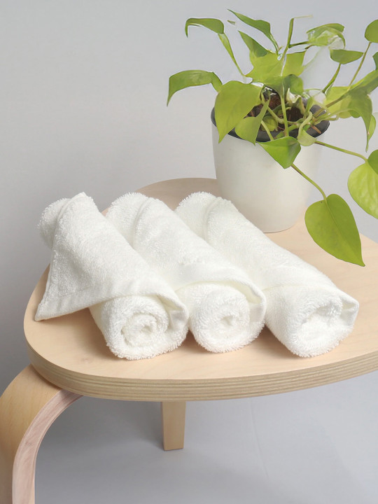Heelium White Unisex Pack of 3 Bamboo Super Soft & Quick Drying Face Towel