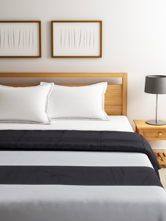 Black & White Striped Single Comforter