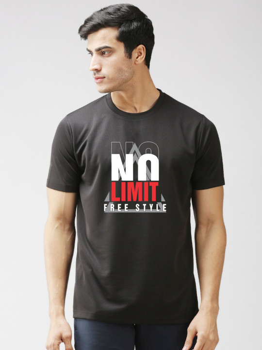 EPPE Men Black Typography Printed Applique Slim Fit T-shirt