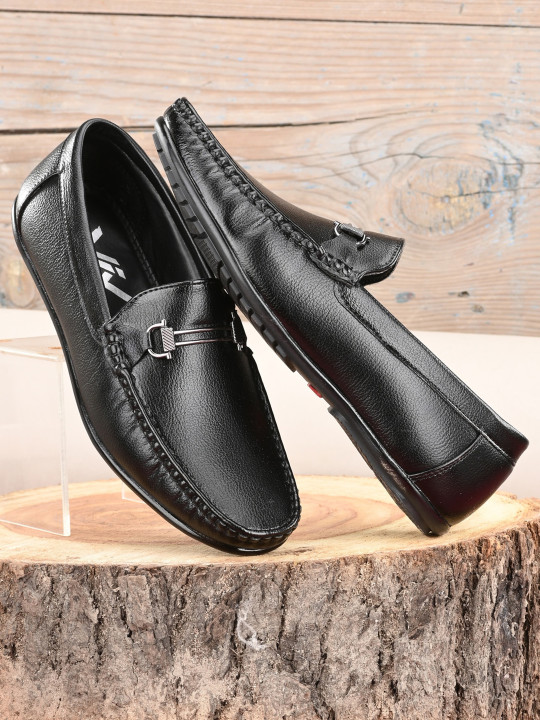 men black loafers