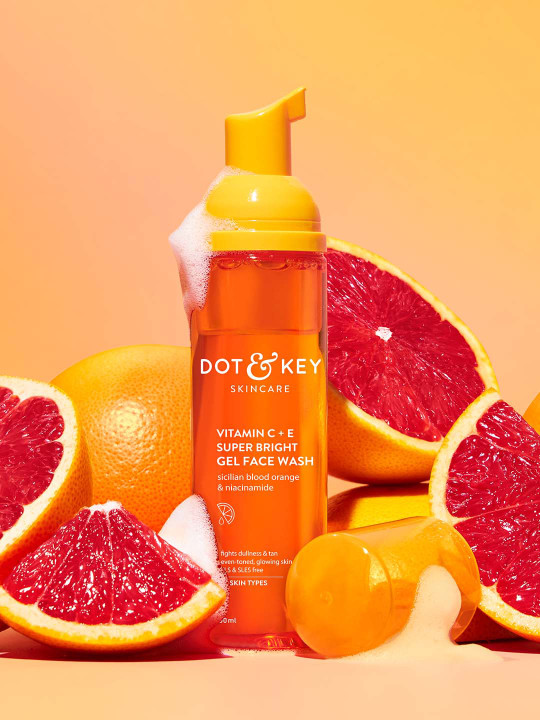 DOT & KEY Vitamin C Foaming Sulphate-Free Face Wash For Glowing Skin - 80 ml