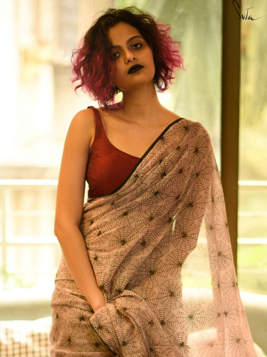 Suta Maroon Solid Silk Saree Blouse