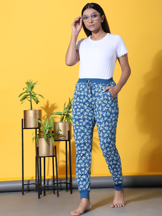 BStories Women Blue Printed Mid-Rise Pure Cotton Jogger