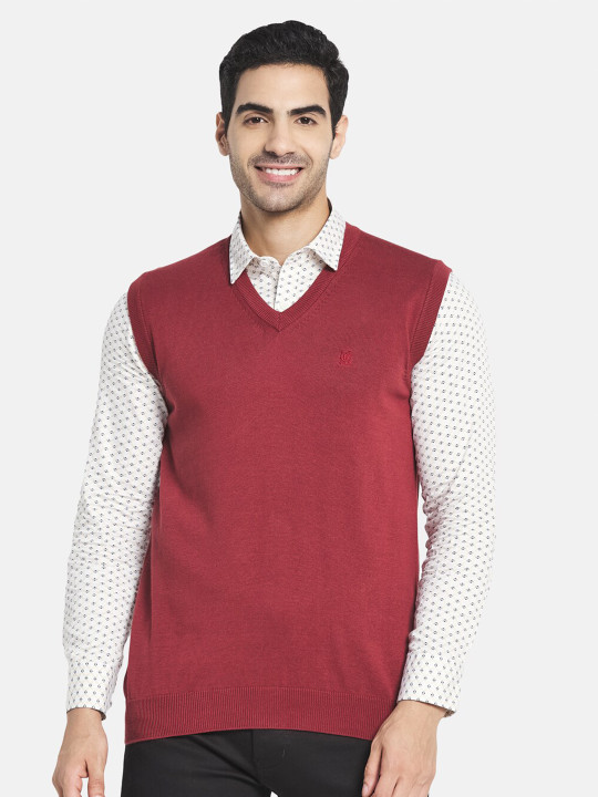 Monte Carlo Men Maroon Solid V-Neck Sweater Vest