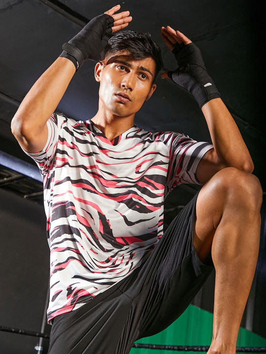 Campus Sutra Men Abstract Printed V-Neck T-shirt
