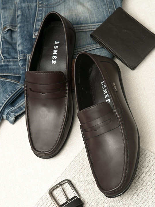 ESMEE Men Solid Round Toe Slip-On Loafers