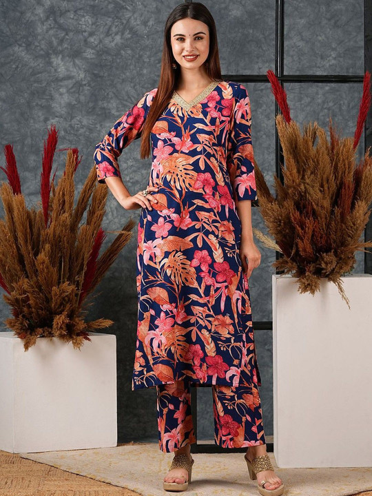 GoSriKi Floral Printed Regular Straight Kurta with Palazzos