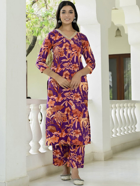 GoSriKi Women Floral Printed Regular Kurta with Palazzos