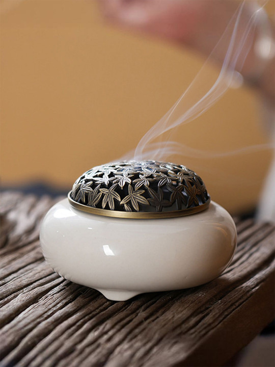 Ekhasa White Floral Heat Resistant Ceramic Dhoop Dani Loban Burner Holder Stand