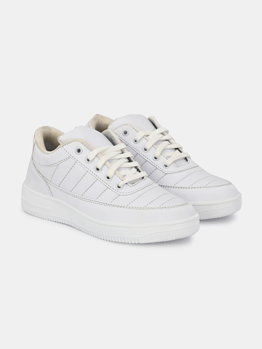 LeatherKraft Men Round Toe Lightweight Sneakers