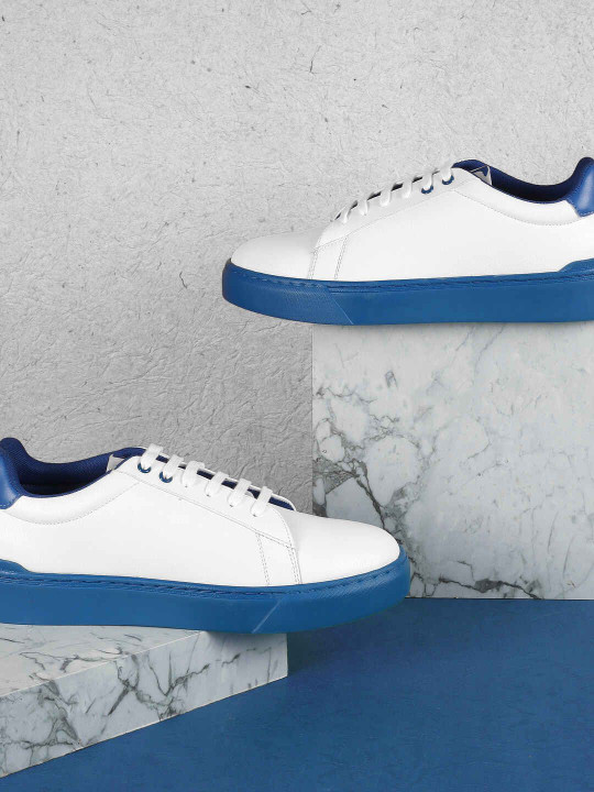 Mochi Men Sneakers