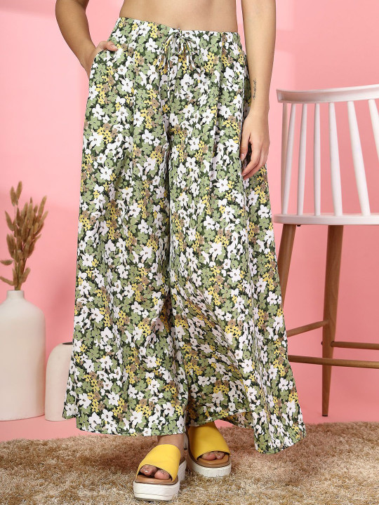 Oomph Women Floral Printed Relaxed Trousers