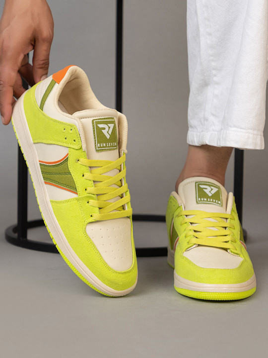 RUN SEVEN Men PU Sneakers