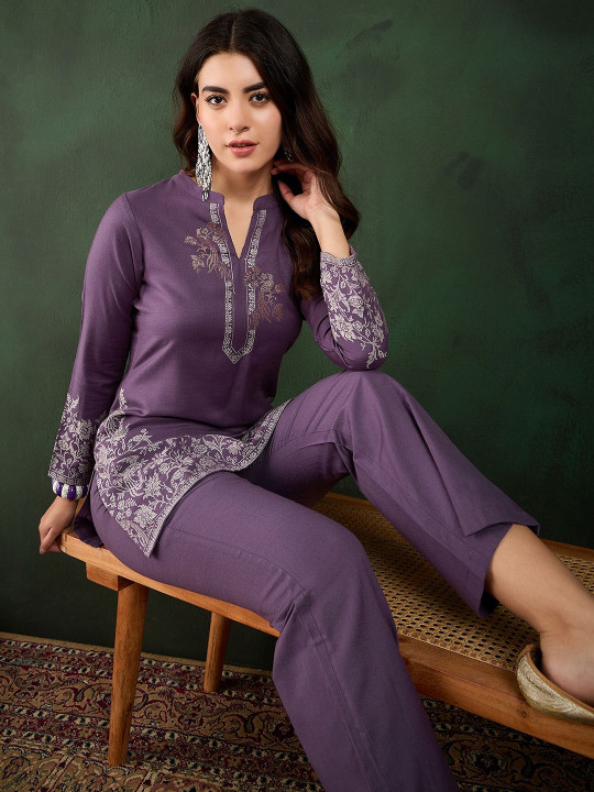 Sangria Floral Woven Design Winter Pashmina Tunic With Trousers