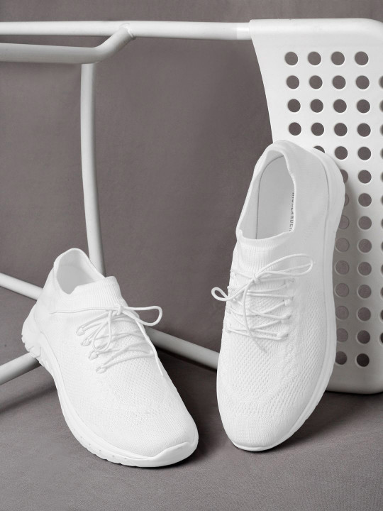 HIGHLANDER Men Woven Design Lace-Up Sneakers