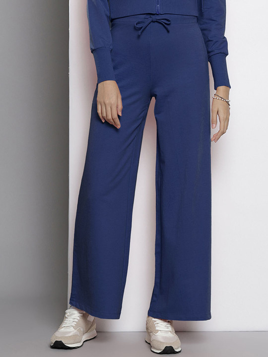 SASSAFRAS Women Mid-Rise Track Pants