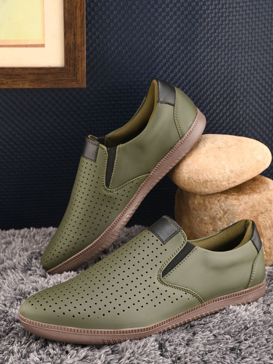 Roadster The Lifestyle Co Men Casual Slip-On Sneakers