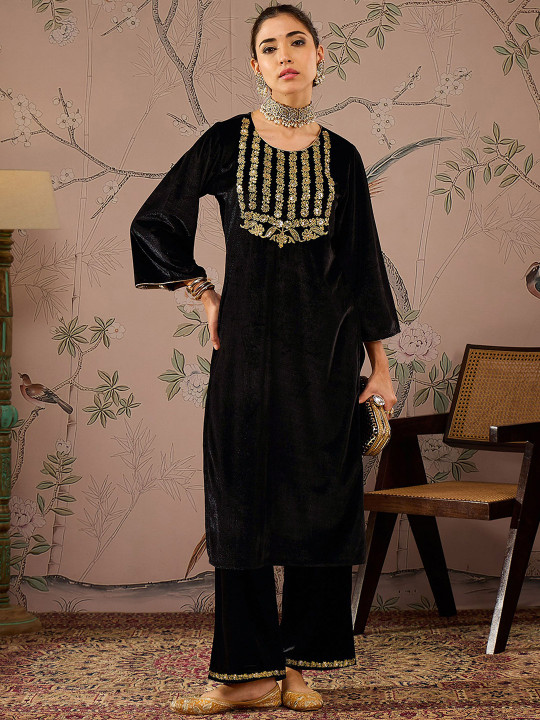 Shae by SASSAFRAS Floral Embroidered Round Neck Three-Quarter Sleeves Regular Velvet Kurta