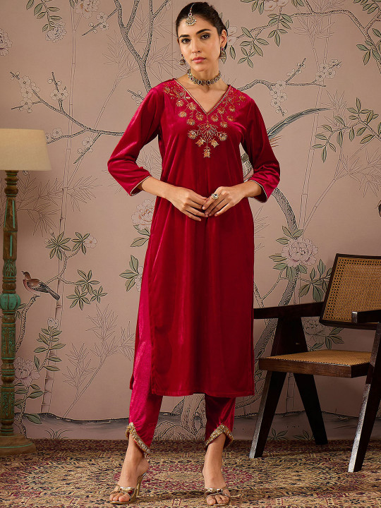 Shae by SASSAFRAS Floral Embroidered V-Neck Three-Quarter Sleeves Regular Velvet Kurta