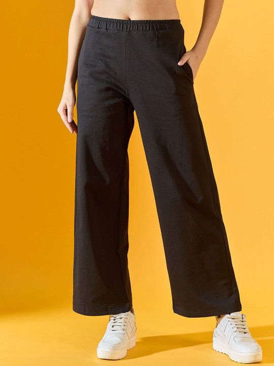 98 Degree North Solid Women Mid Rise Track Pants