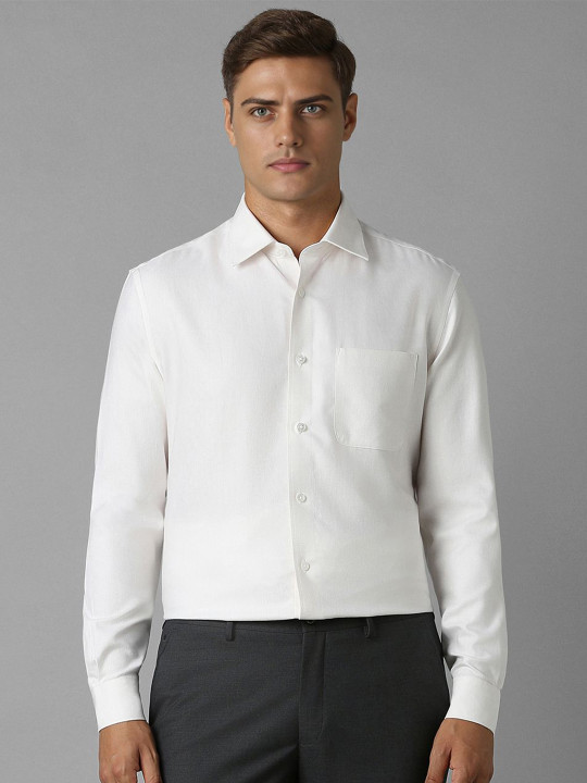 Louis Philippe Men Classic Spread Collar Geometric Printed Cotton Formal Shirt