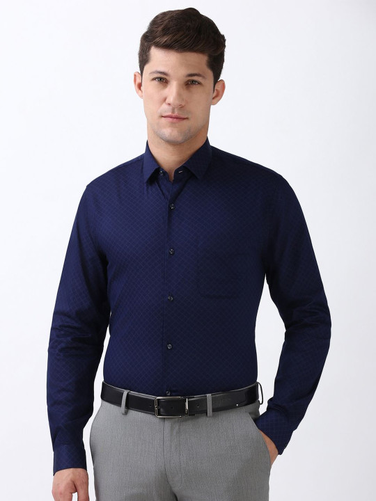 Peter England Men Spread Collar Geometric Printed Cotton Slim Fit Formal Shirt