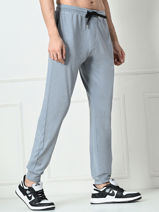 Bildos Men Solid Mid-Rise Trackpants