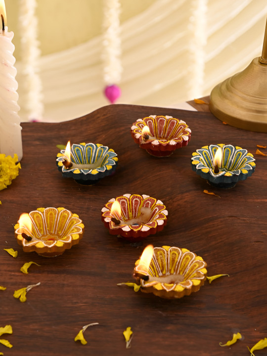 Aura Floral Terracotta 6 Piece Easy to Clean Diwali Diyas