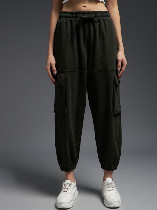 MKH Women Cotton Solid Mid-Rise Regular Fit Joggers