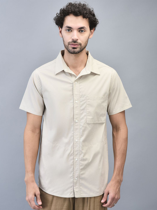 Woodland Men Spread Collar Solid Casual Shirt