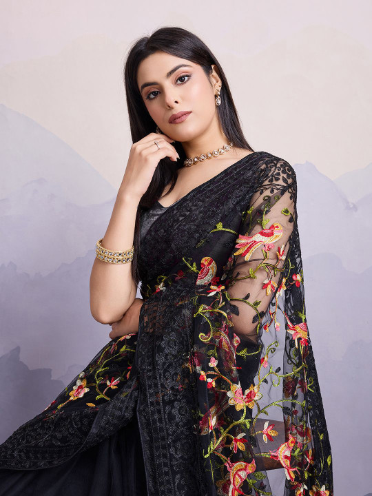 VAIRAGEE Floral Embroidered Net Saree
