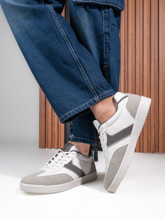 Roadster The Lifestyle Co Men Colourblocked Lace-Ups Casual Sneakers