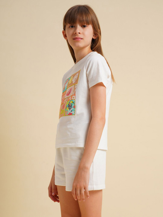 Vero Moda Girls Graphic Printed Embellished Round Neck Cotton T-shirt