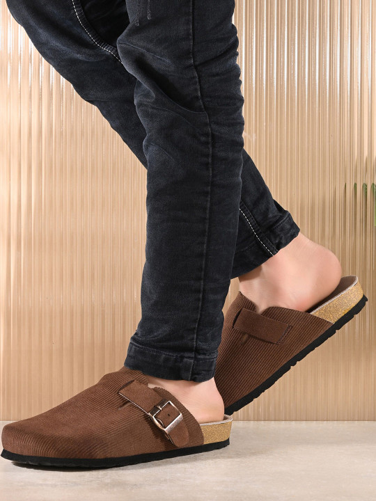 Roadster The Lifestyle Co. Men Clogs Sandals