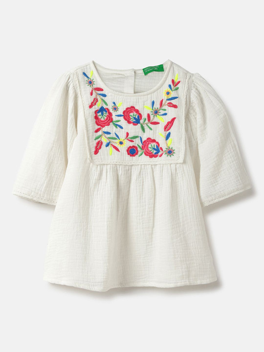 United Colors of Benetton Girl Floral Embroidered Pure Cotton Top