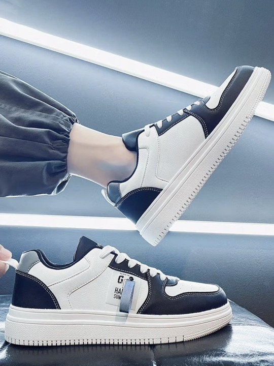 Robbie Jones Men Colourblocked PU Sneakers
