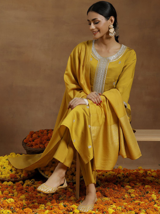 Gerua By Libas Women Floral Embroidered Regular Sequinned Kurta with Trousers & With Dupatta