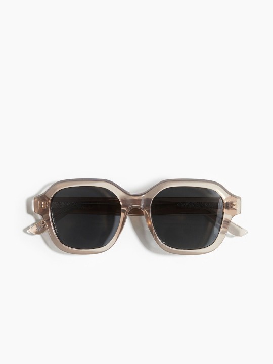 Sunglasses 1261538002 deal from myntra