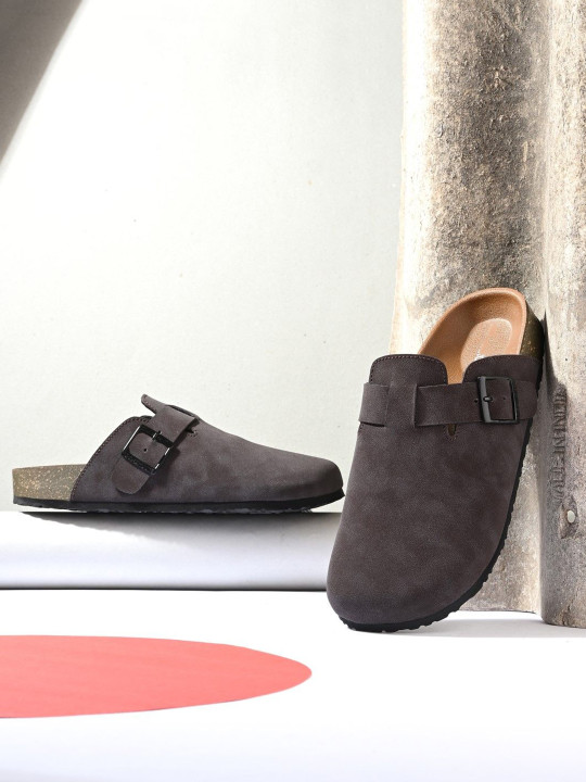 UNDERROUTE Men Comfort Slip-On Sandals