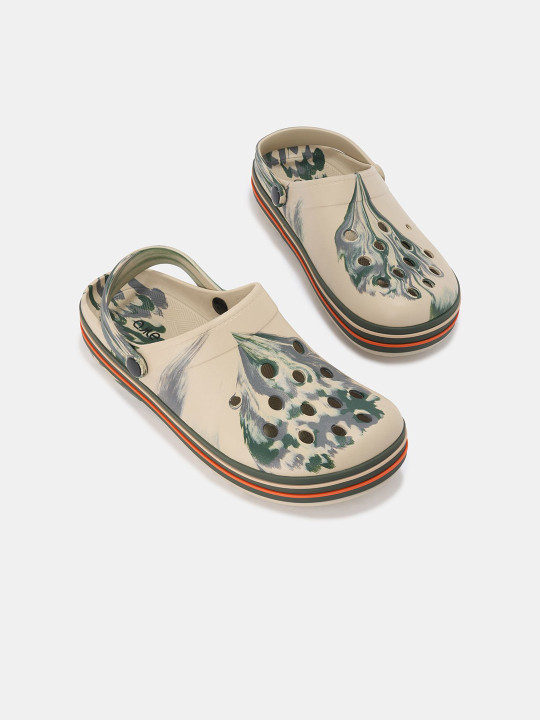 Ajile by Pantaloons Men Printed Round Toe Clogs