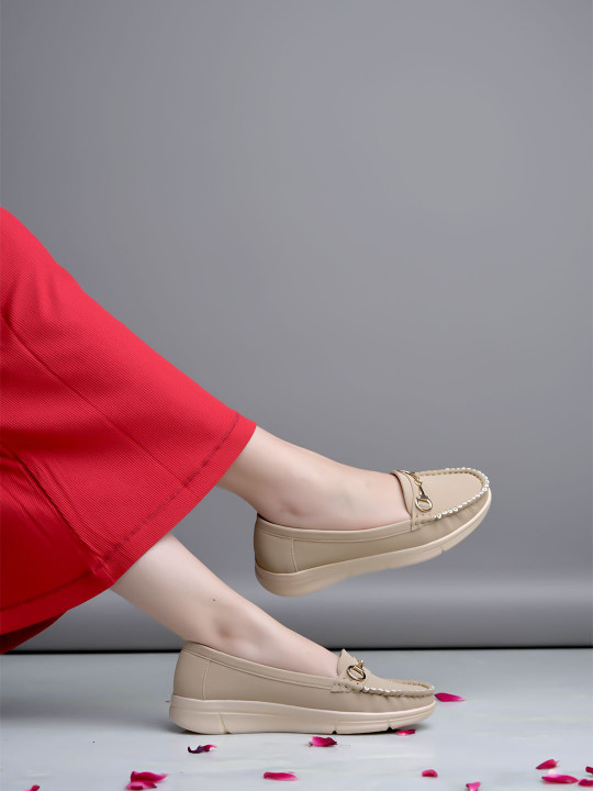 Shoetopia Women Loafers