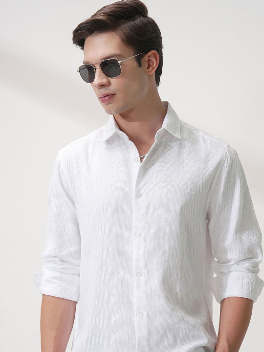 HIGHLANDER Men Textured Comfort Relaxed Fit Casual Shirt
