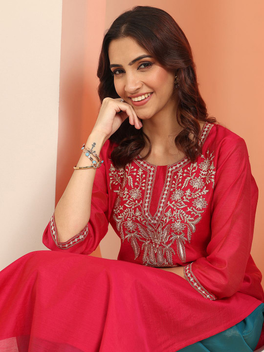 Libas Floral Embroidered Round Neck Silk Thread Work Straight Kurta